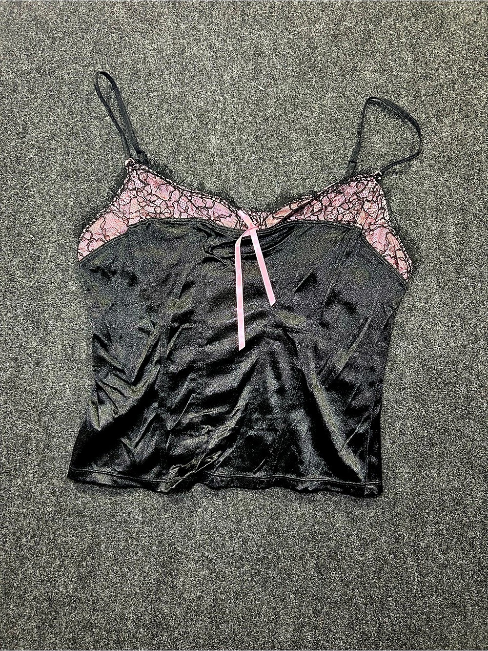 Xhilaration Floral Lace Camisole in Black & Pink Size Medium